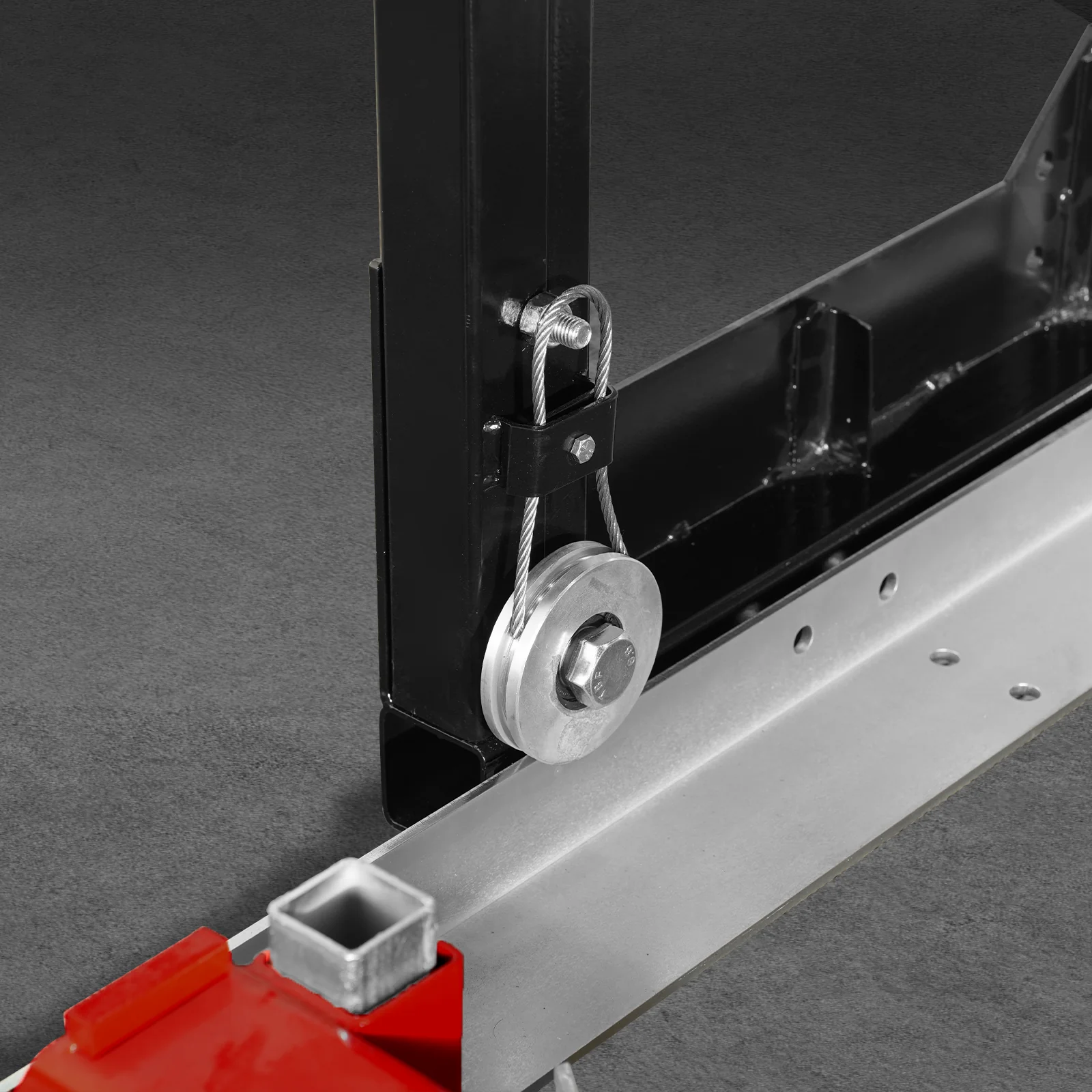 32" Portable Sawmill with 420cc 15HP E-Start Engine - 5 Blades, 29" Cutting Width, 20' Track (Includes Extension) - Model SM32